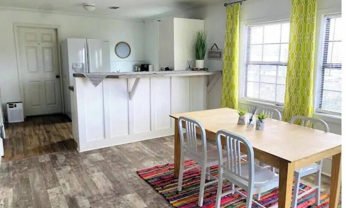 Batesville House | The Backyard Bungalow