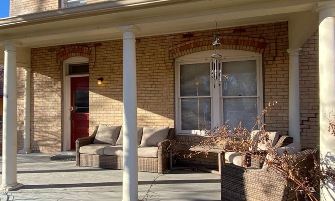 Hotchkiss House | The Barlow