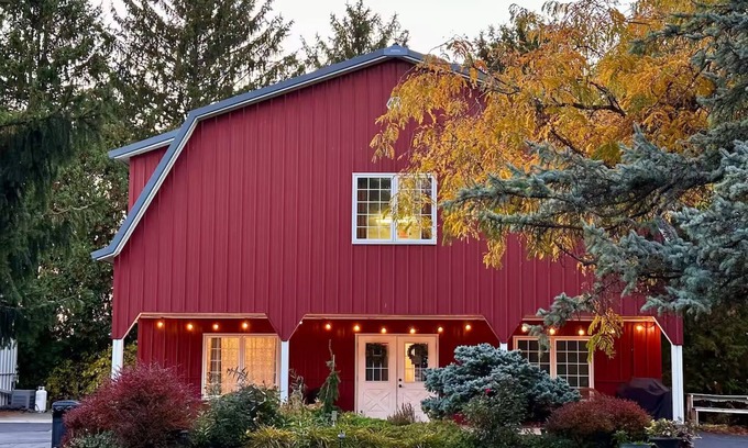 Lemoyne House | The Barn at Bloom & Bower