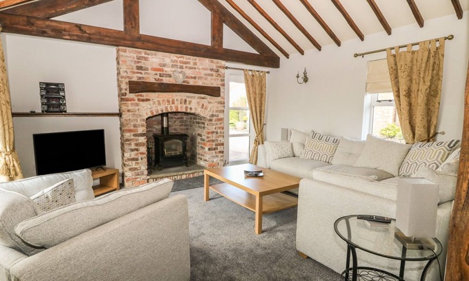 York House | The Barn at Orchard Farm