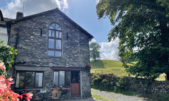 Hawkshead House | The Barn at Walker Ground Manor