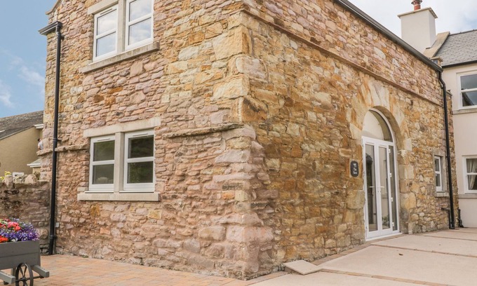 Stainburn Cottage | THE BARN, family friendly, character holiday cottage in Workington