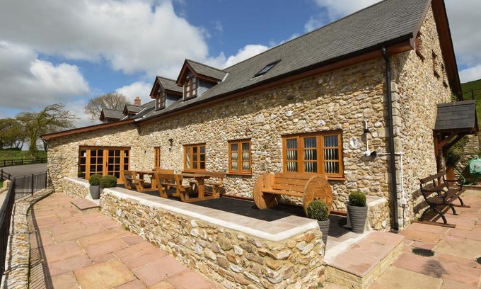 Colyton House | The Barn