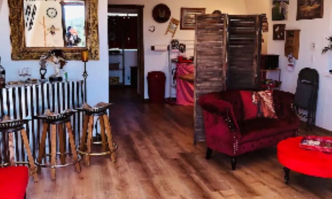 Warner Springs House | The Barn, mini petting zoo