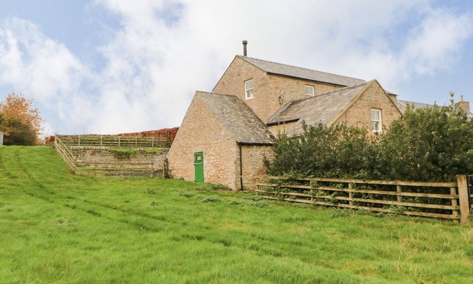 Matfen House | THE BARN, pet friendly, character holiday cottage in Matfen
