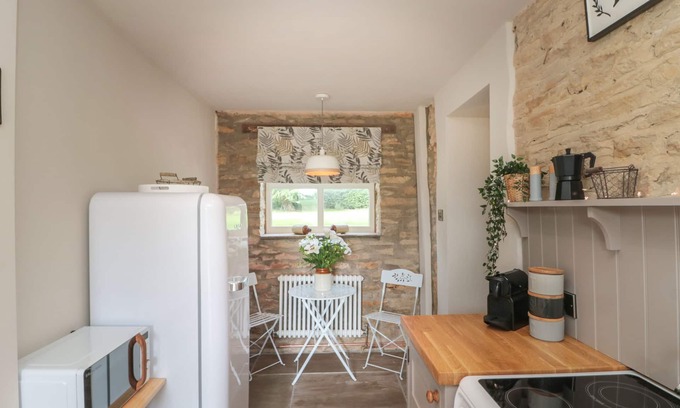 Scawton Cottage | THE BARN, pet friendly, character holiday cottage in Brandsby