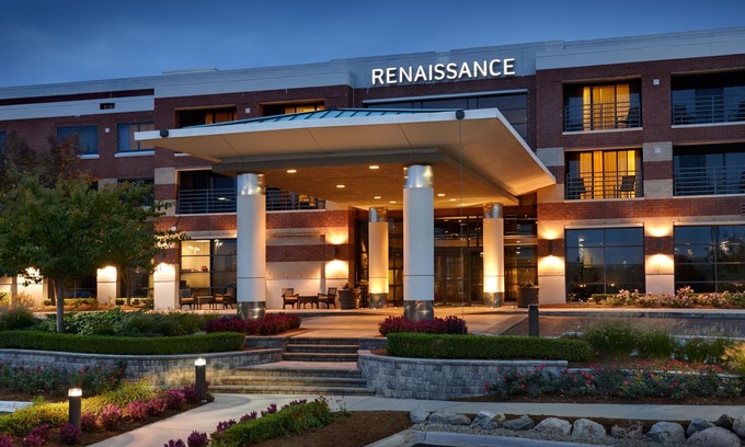 Novi Hotel | The Baronette Renaissance Detroit-Novi Hotel