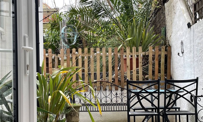 Westgate-on-Sea Apartment | THE BAY, family friendly, country holiday cottage in Westgate-On-Sea