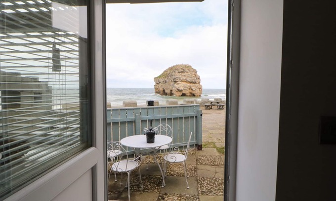 South Shields Cottage | The Beach Apartment