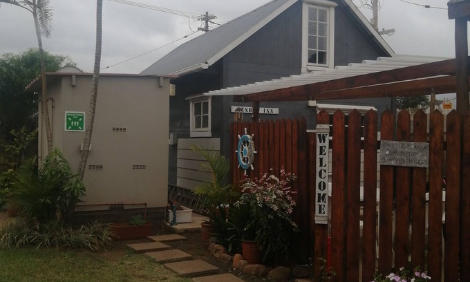 Kingsburgh Cabin | The Beach Cabin - 2 Minute Walk to the Beach, Great Fishing Spot