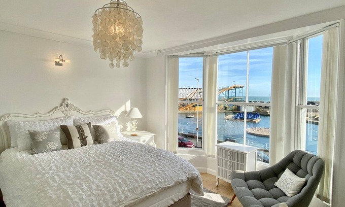 Old Town Hastings House | The Beach House