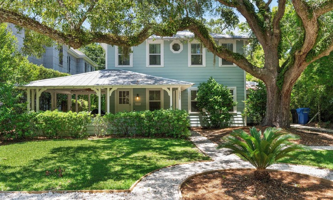 East Beach House | The Beach is calling you at The Porch Side Cottage, sleeps 9