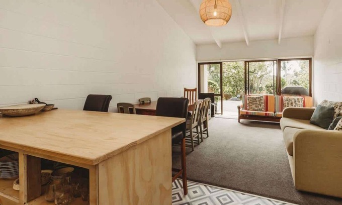 Oakura House | The Beach Retreat - where family memories are made
