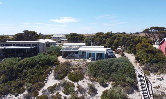 Para Wurlie House | The Beach Shack - Point Souttar