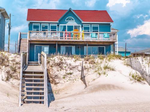 Topsail Beach House | The Beachcomber
