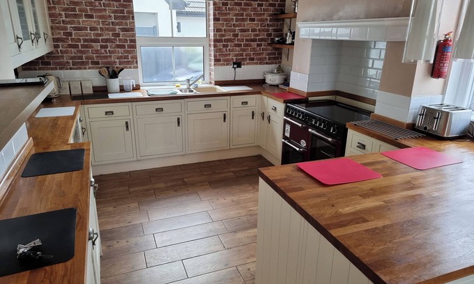 Sutton-on-Sea Cottage | The Beaches, 23 Trusthorpe Road