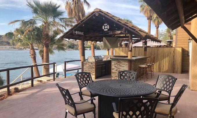 Parker Dam Villa | The Beachfront Villa 13