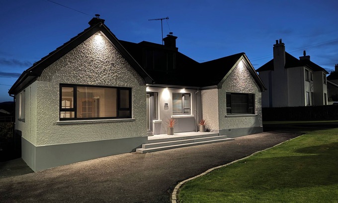 Castlewellan House | The Bearnagh - Newly renovated and spacious 4 bedroom house in Castlewellan