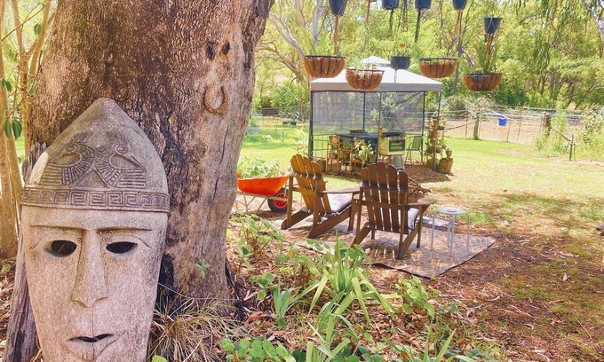 Coonabarabran Cabin | ❤️ The Beau Van :: Rustic Boho Unique ♥️