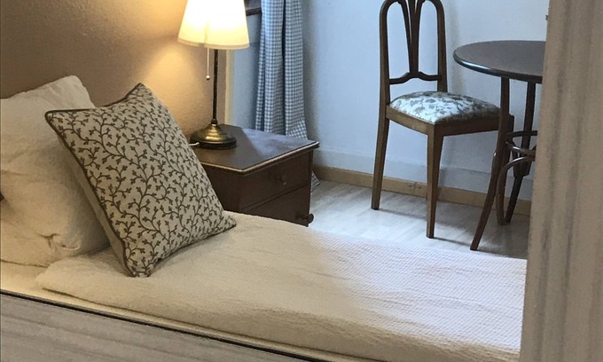 Lucerne Bed & Breakfast | The Bed and Breakfast