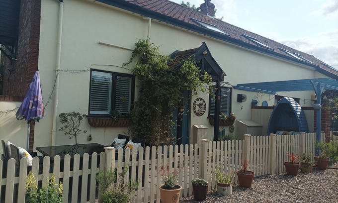 Banham Cottage | The Bee's Knees - a beautiful family friendly cottage in an idyllic location