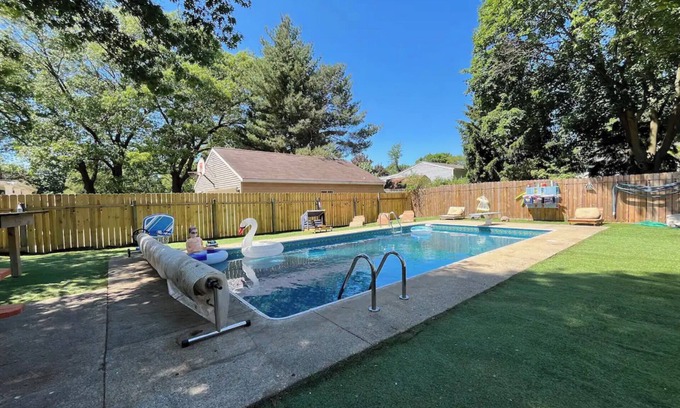 Wyoming House | The Beech House - Inground Pool Fun for Everyone!