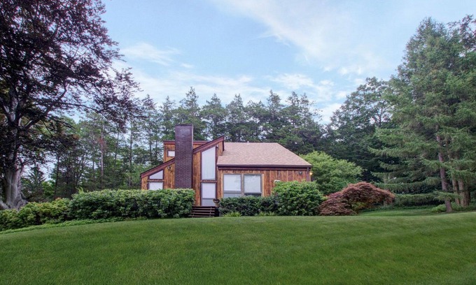 Millbrook House | The Beech House - Light, Open, Stunning Views, in the heart of the Hudson Valley