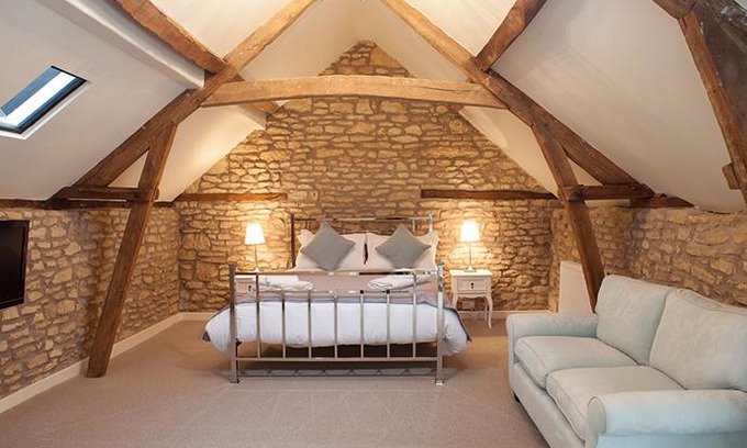 Moreton-in-Marsh Hotel | The Bell Inn