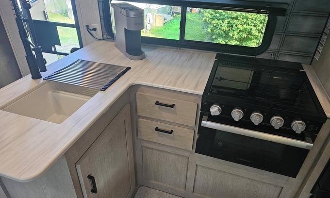 Mingoville House | The Bellefonte Campground presents: The Platinum Camper Rental