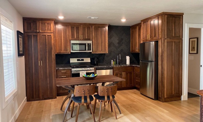 Downtown Apartment | The Benton - Warmly decorated, cozy apartment in downtown Bentonville