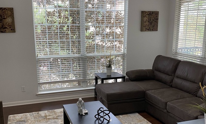Sterling Ridge Apartment | The Best apartment location in the Woodlands for 6 people