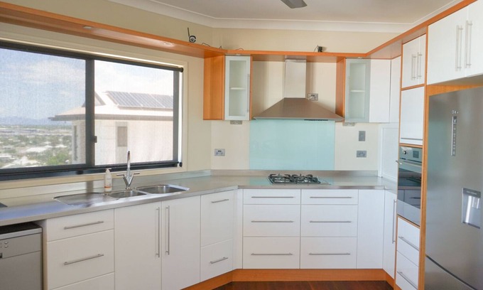Mount Louisa House | The best private home with a touch of luxury