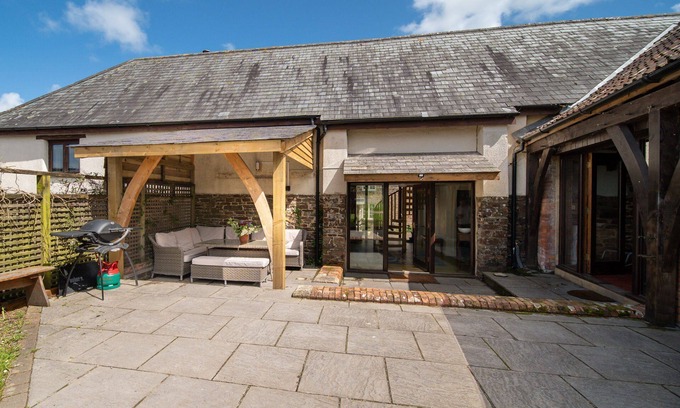 Rosevine Cottage | The Big Barn - Sleeping 14 with a private hot tub