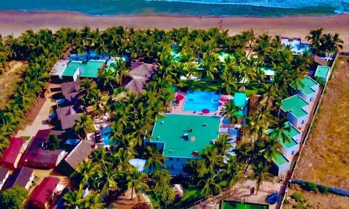 Nyanyanu Resort | THE BIG BLUE RESORT AND SPA