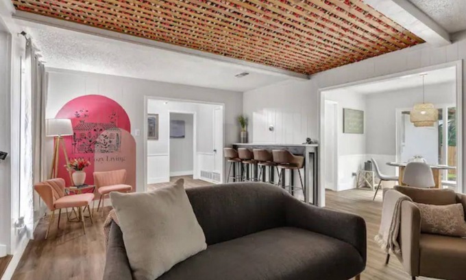 Original Town House | The Big Cozy Getaway