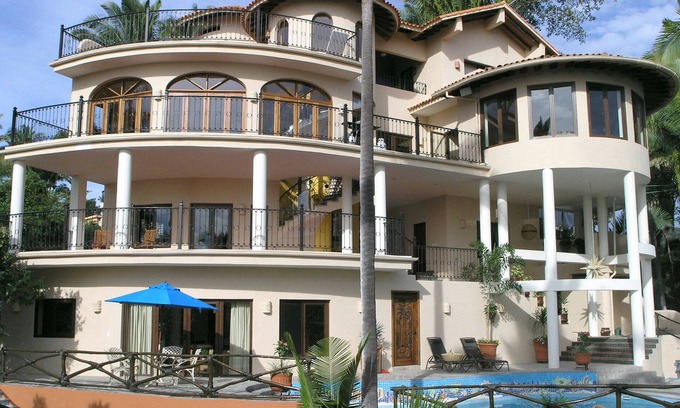 San Francisco House | THE BIG HOUSE at Villa de Vistas - gracious with stunning views. Sleeps 12.