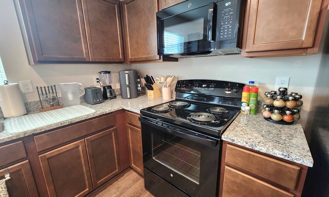 Columbia House | The Birch 4 BD @ USC Stadium & Ft Jackson