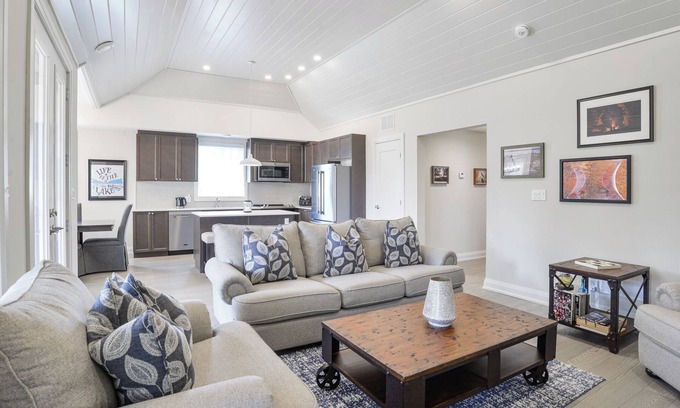 Minett House | The Birch Cottage (#16)