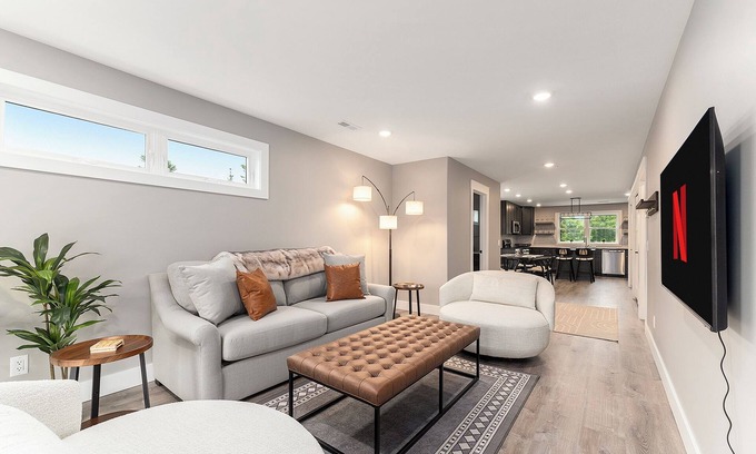 Lake Leelanau Condo | 🌤 The Birches - Condotel Downtown Lake Leelanau ➠ Unit 4