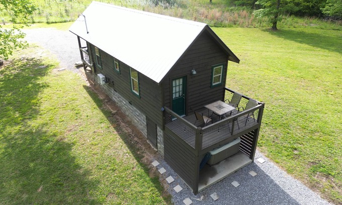 Fort Payne Cabin | The Bird house