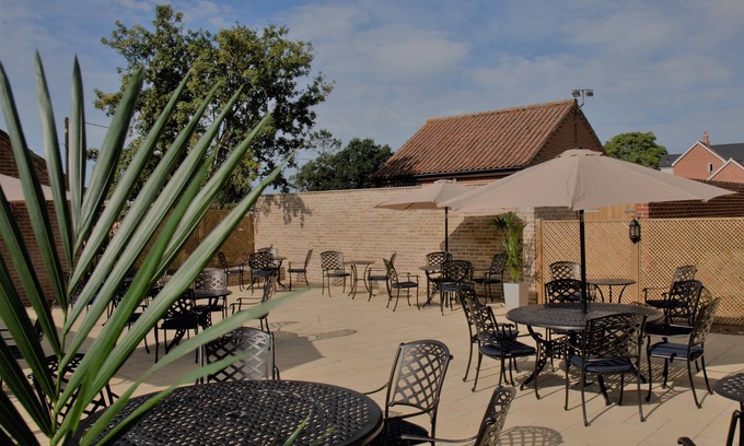 Wreningham Hotel | The Bird in Hand