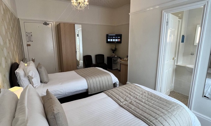 Shanklin House | The Birkdale Guest House