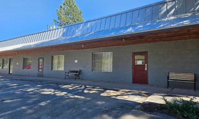 Mill Creek Hotel | The Black Forest Lodge