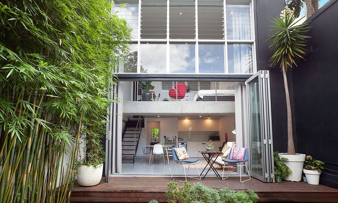 Waverley Apartment | The Black Haus - Bronte ~ 10 minute walk to beach