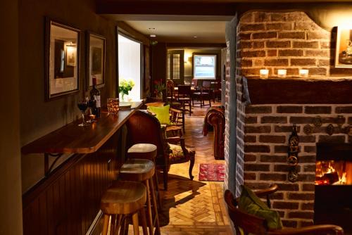 Ford Hotel | The Black Horse, Climping
