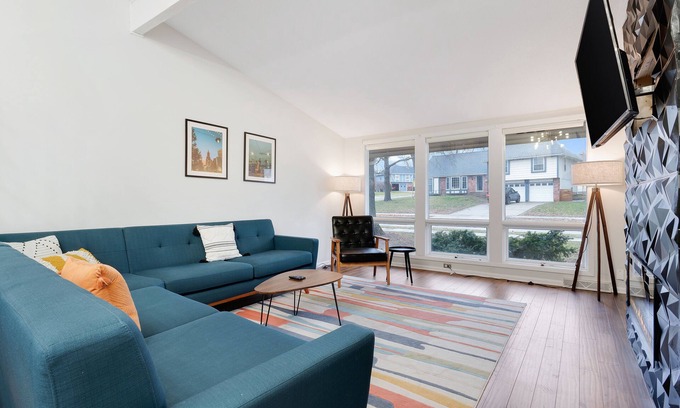 Overland Park House | The Blackstone - Mid Century Overland Park Beauty