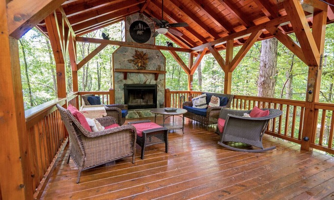 Ellijay Cabin | The Blissful Bear Cabin