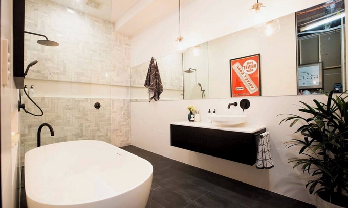 South Melbourne Apartment | The Block -Spacious and Luxurious 4 bed Apartment