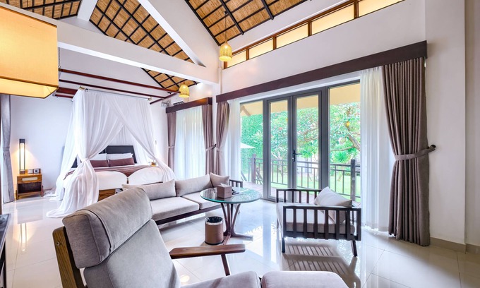 Hai Chau Resort | The Blossom Resort Island Da Nang