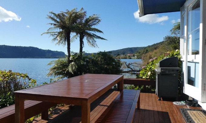 Rototai House | The Blue Bach - Lake Rotoiti Holiday Home